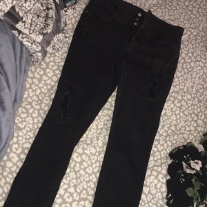Distressed high waisted jeggings